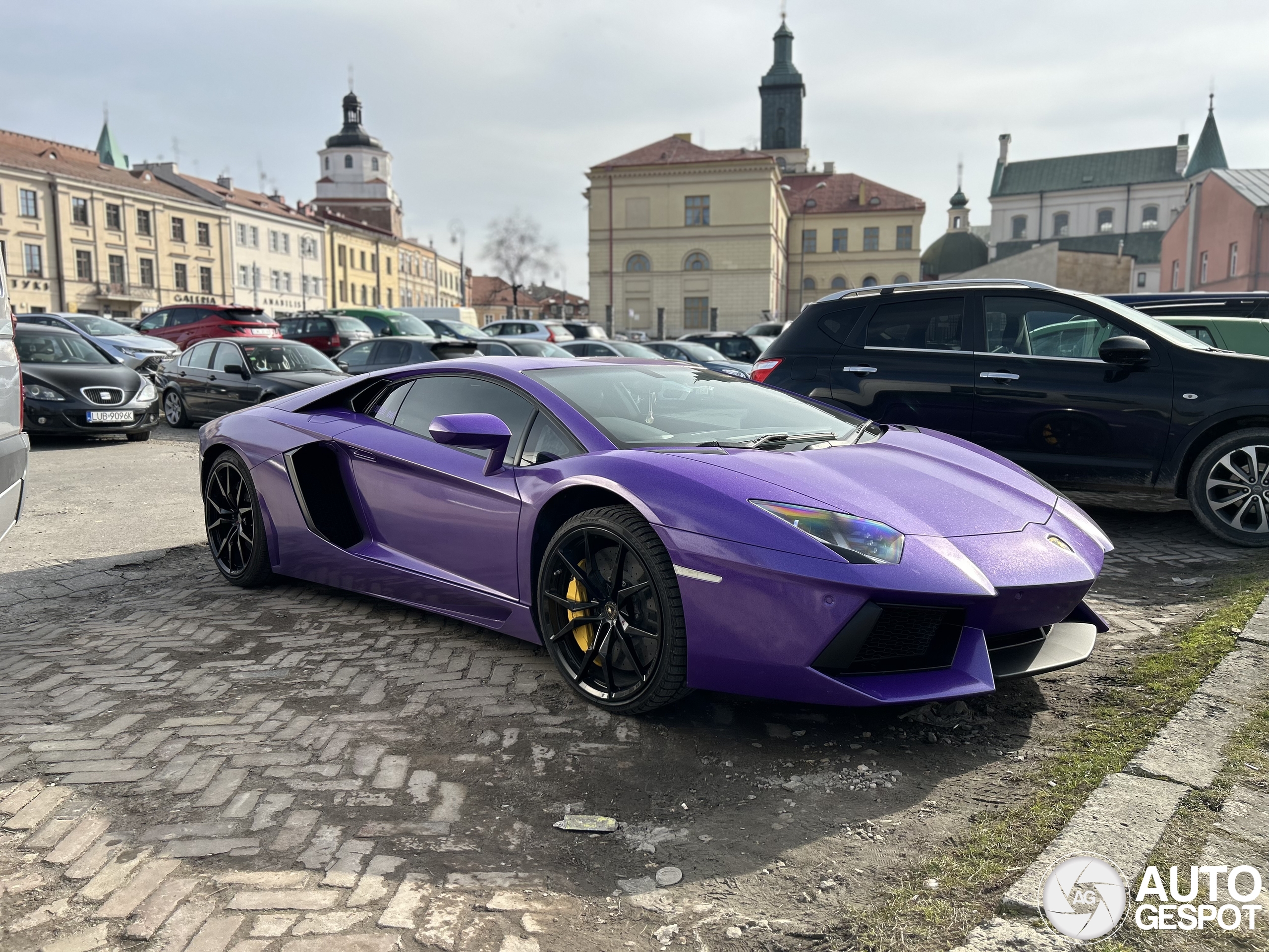 Lamborghini Aventador LP700-4