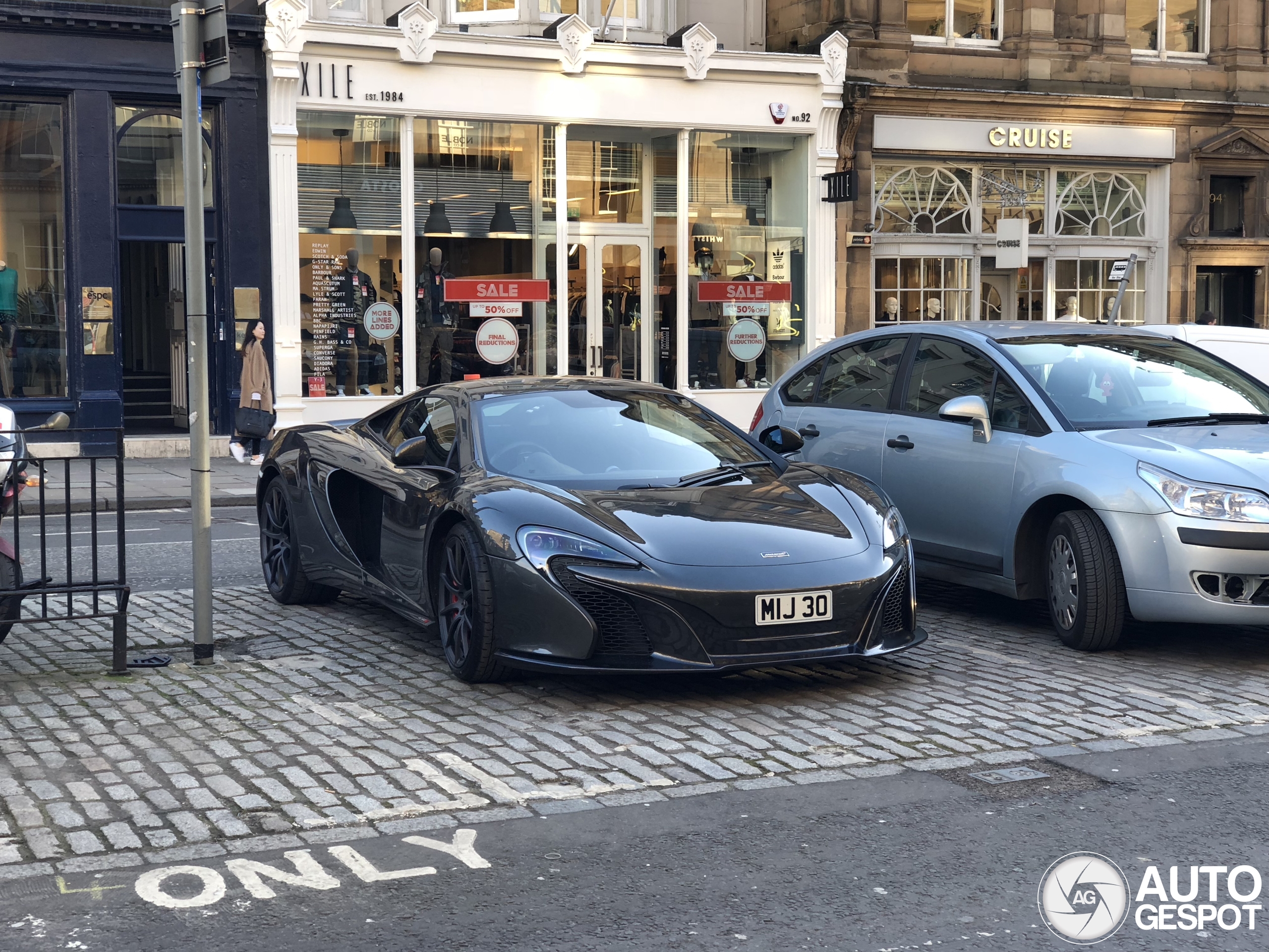 McLaren 650S