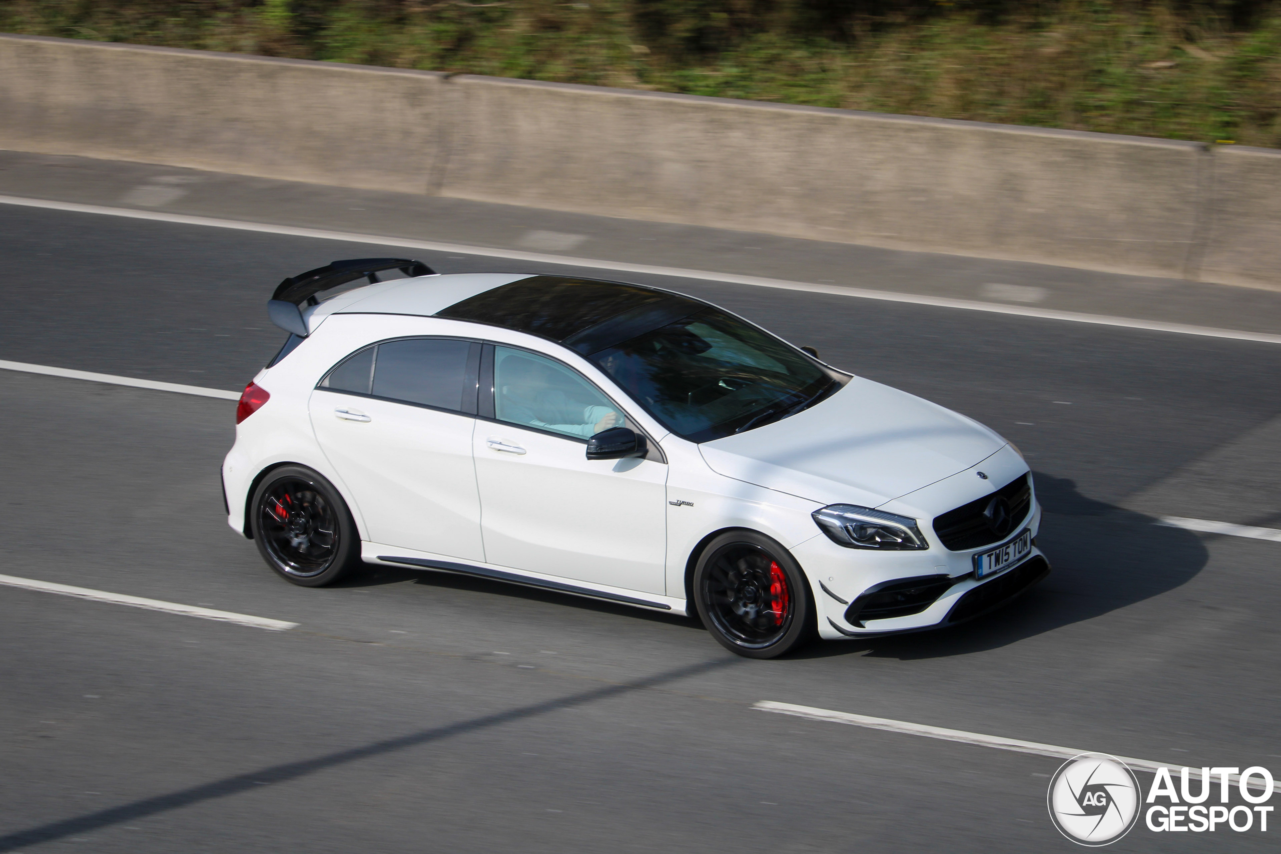 Mercedes-AMG A 45 W176 2015