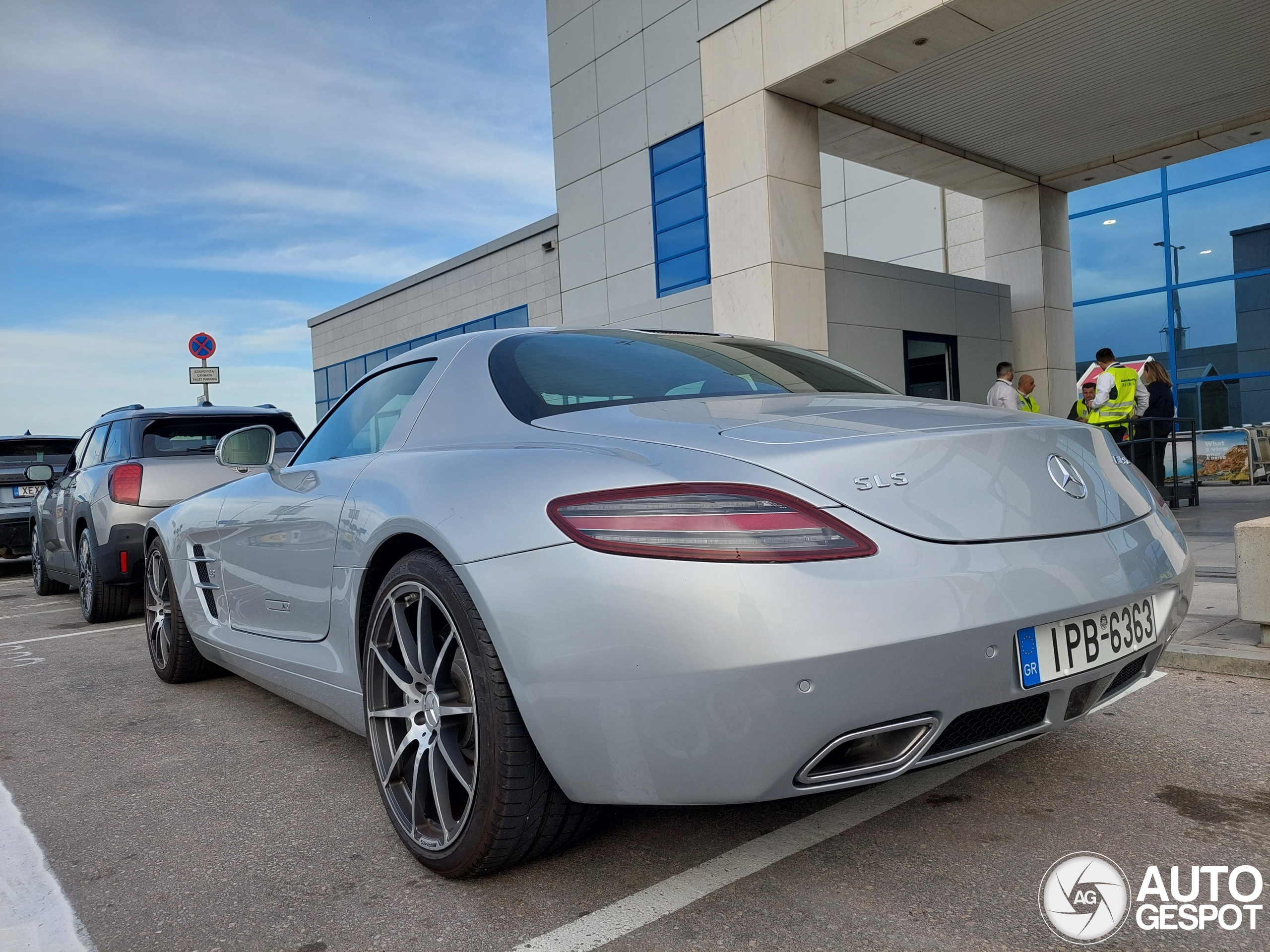 Mercedes-Benz SLS AMG