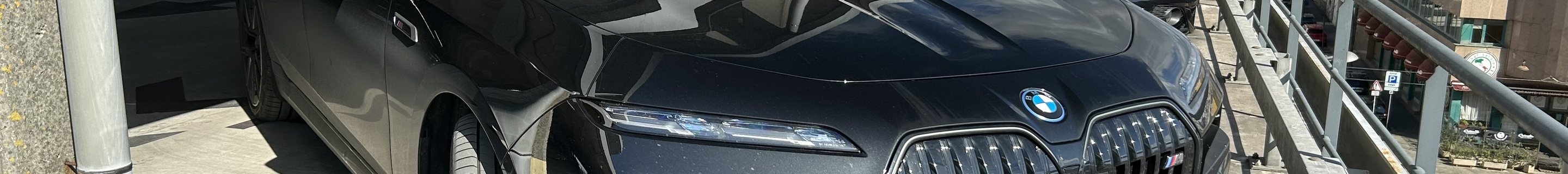 BMW M760e xDrive