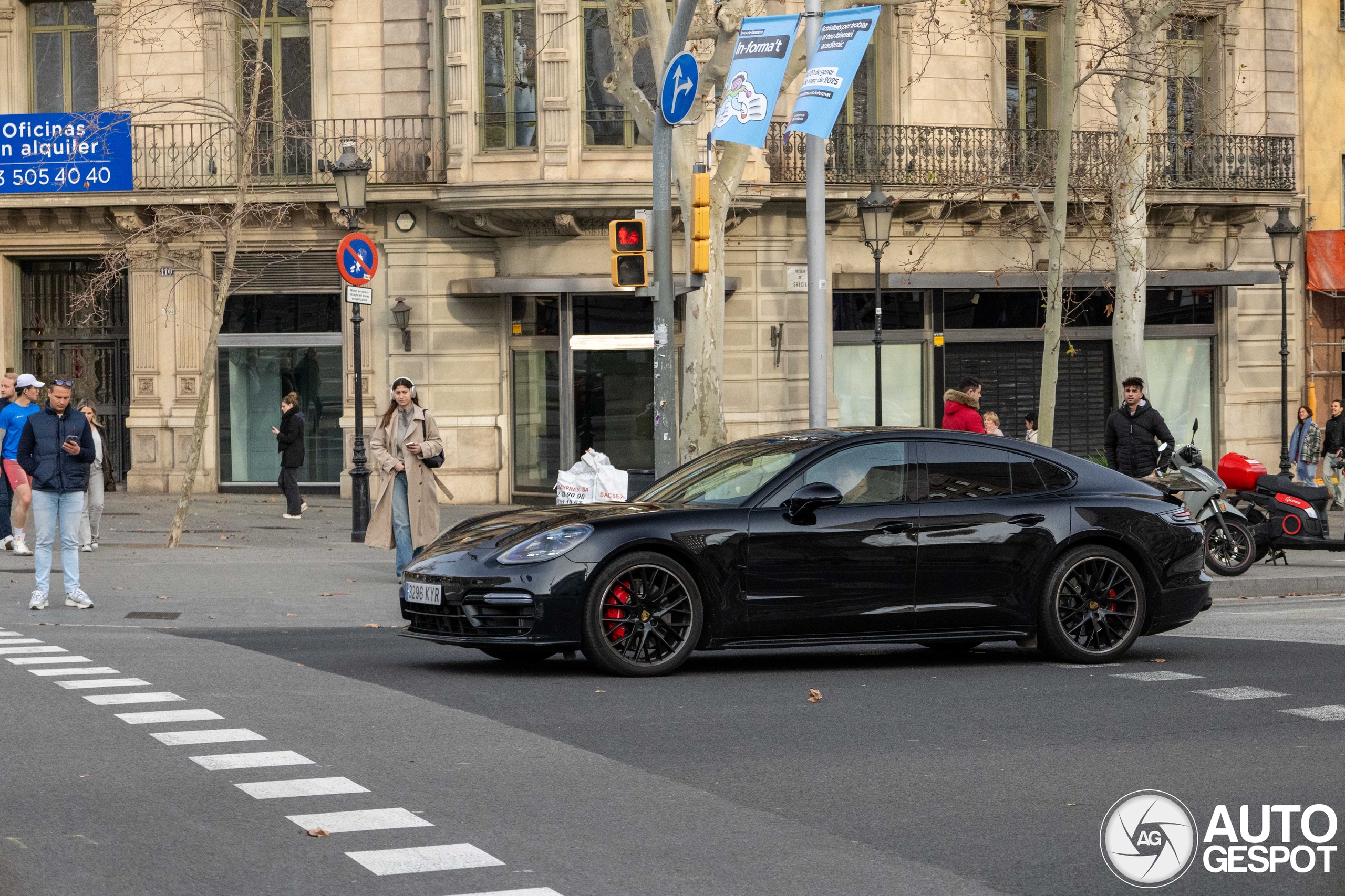 Porsche 971 Panamera GTS MkI