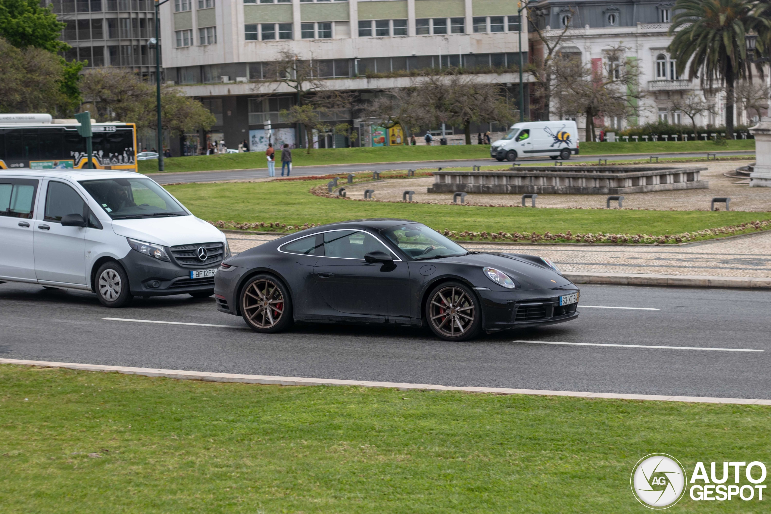 Porsche 992 Carrera 4S