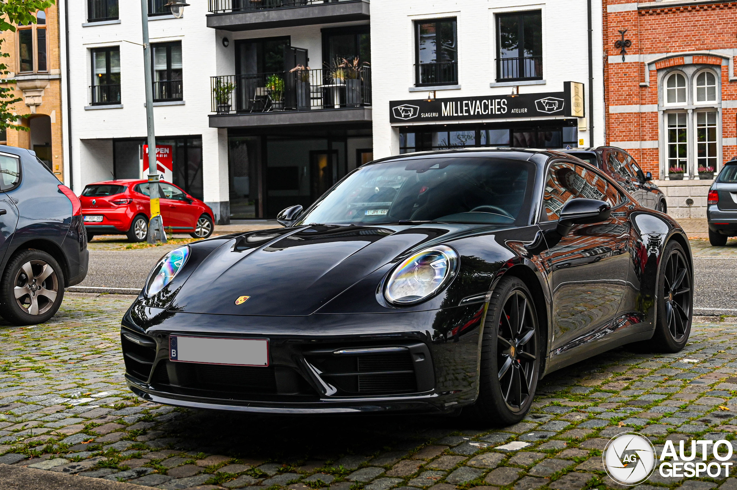 Porsche 992 Carrera 4S