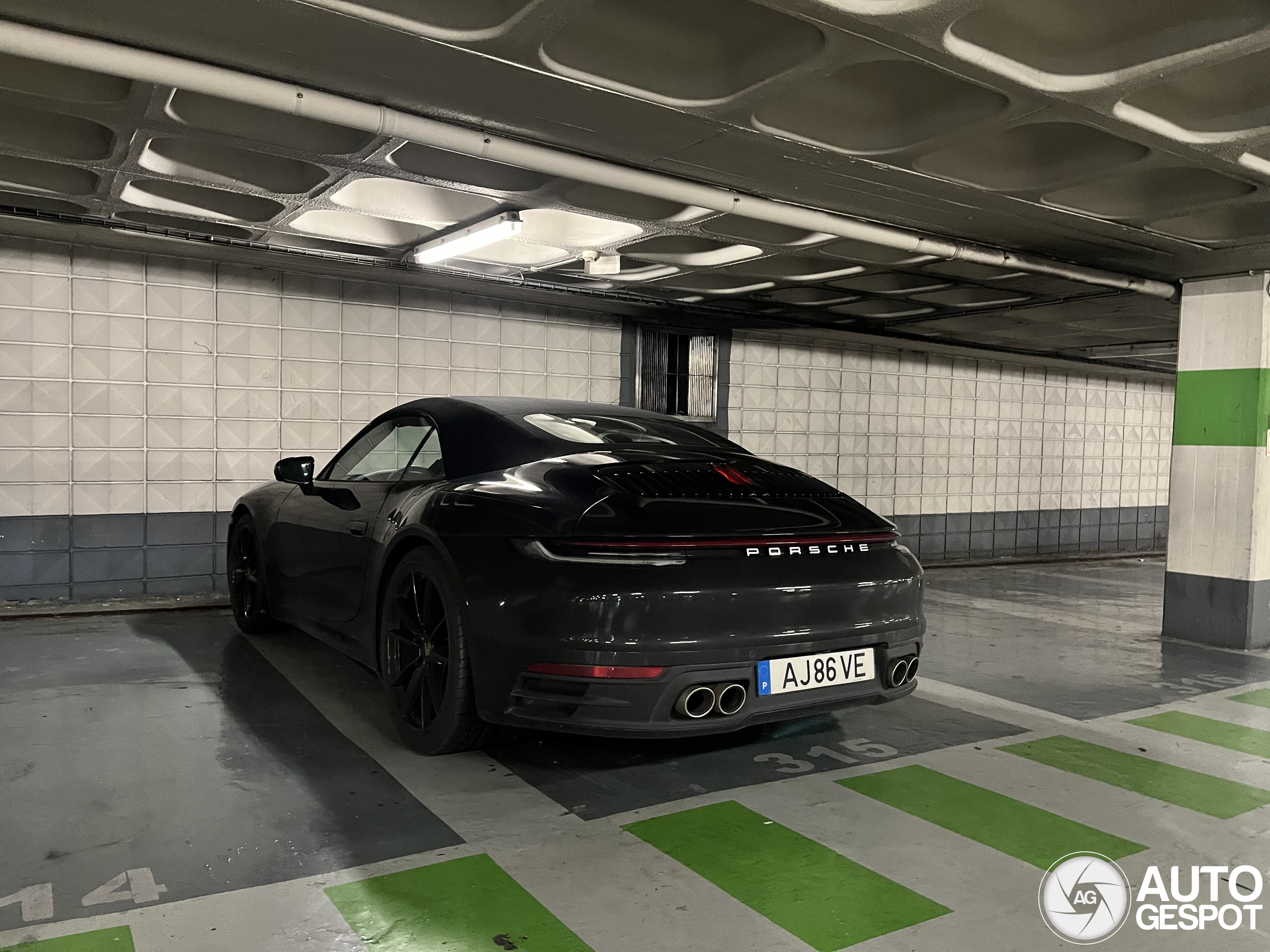 Porsche 992 Carrera S Cabriolet