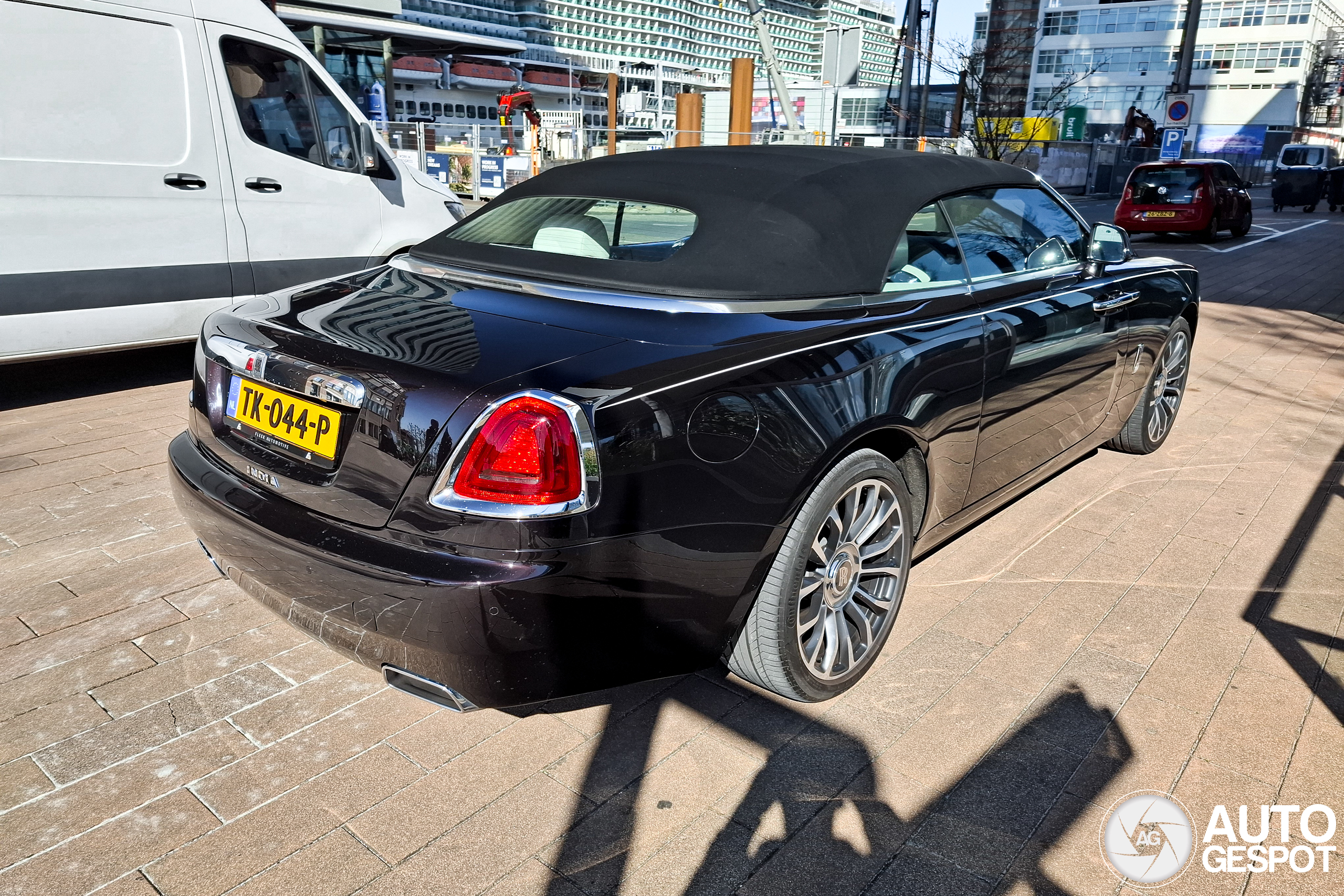 Rolls-Royce Dawn