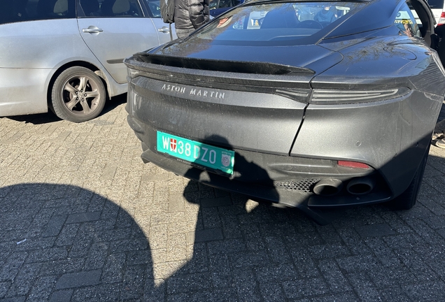 Aston Martin DBS Superleggera
