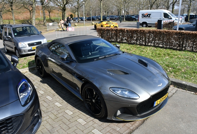 Aston Martin DBS Superleggera Volante