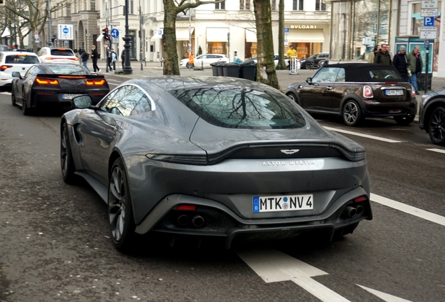 Aston Martin V8 Vantage 2018