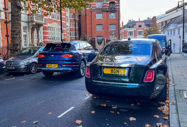 Bentley Bentayga Azure EWB First Edition