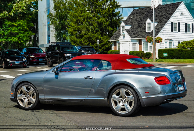 Bentley Continental GTC 2012