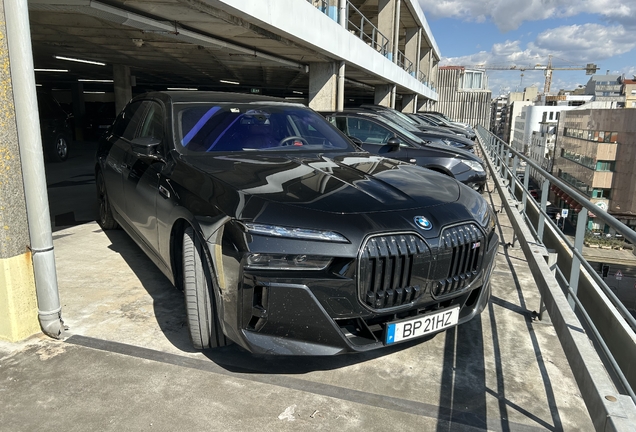 BMW M760e xDrive