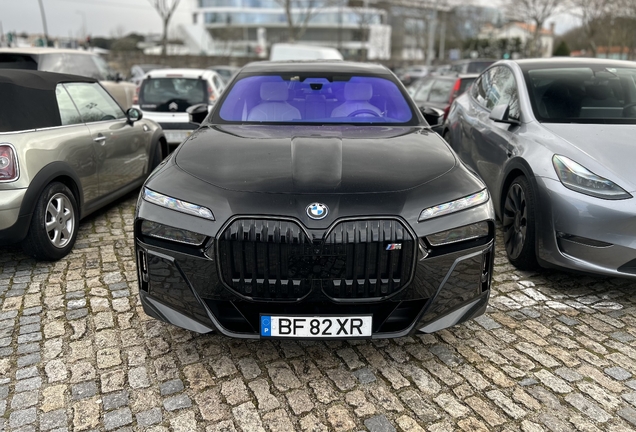BMW M760e xDrive