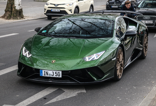 Lamborghini Huracán LP640-4 Performante