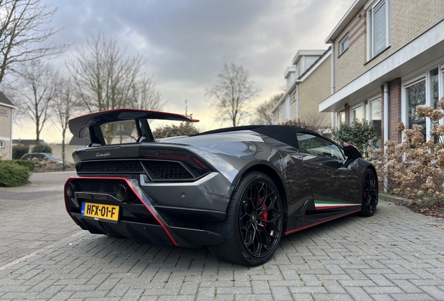 Lamborghini Huracán LP640-4 Performante Spyder