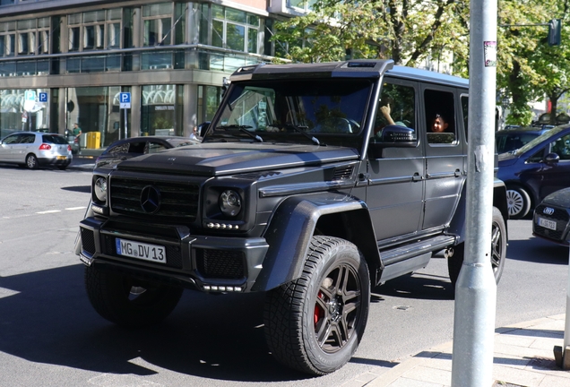 Mercedes-Benz G 500 4X4²