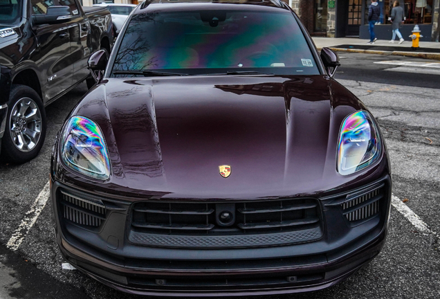 Porsche 95B Macan GTS MkIII