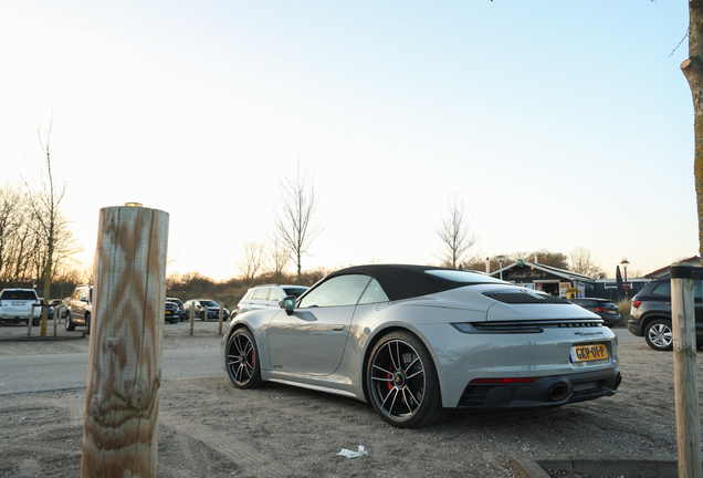 Porsche 992 Carrera 4 GTS Cabriolet