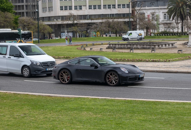 Porsche 992 Carrera 4S