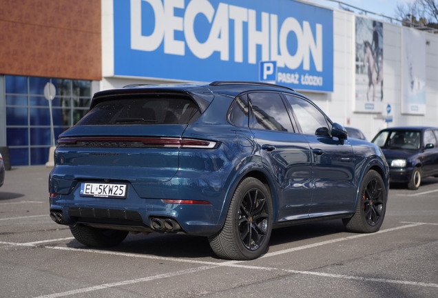 Porsche 9YA Cayenne Turbo E-Hybrid