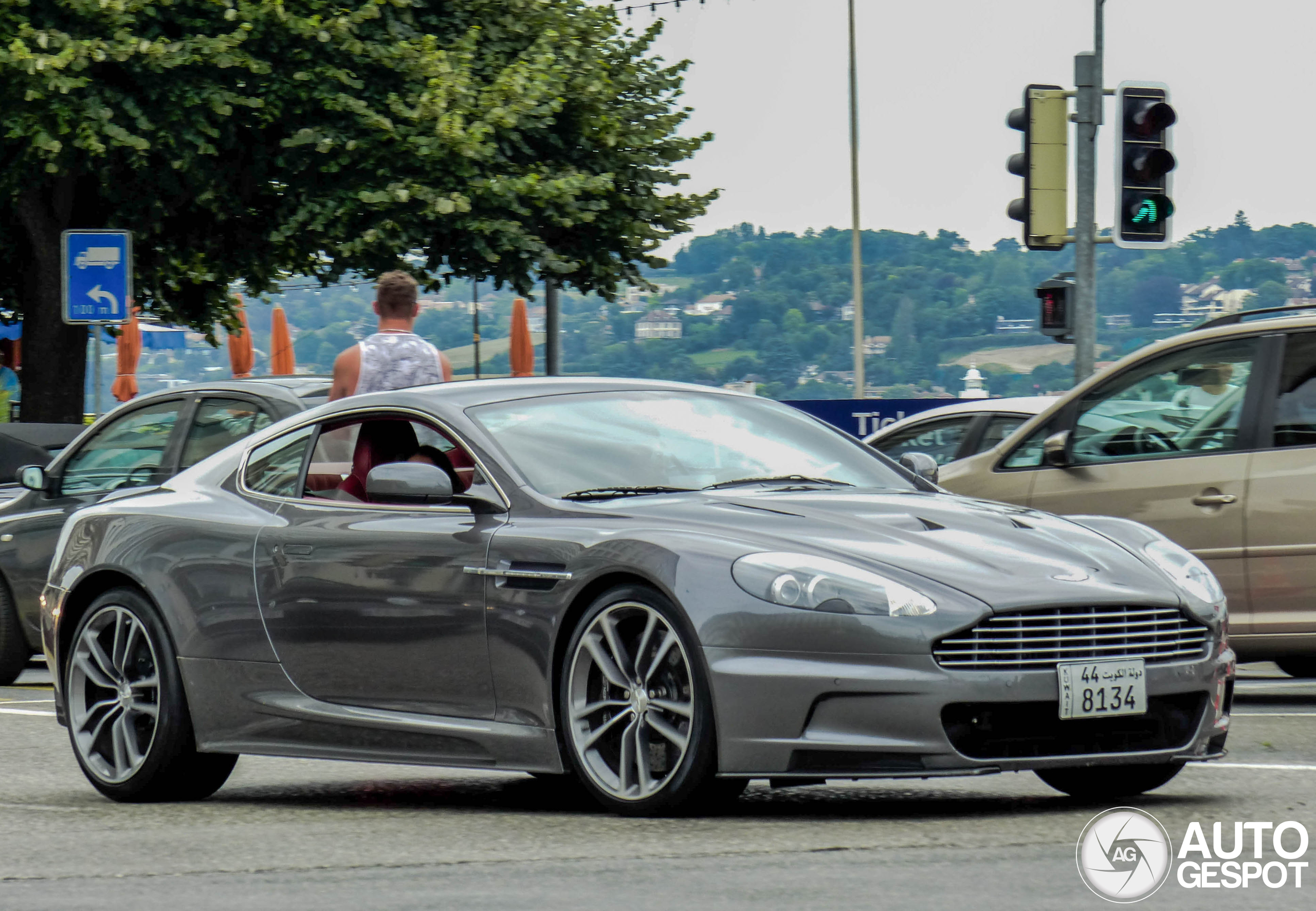 Aston Martin DBS