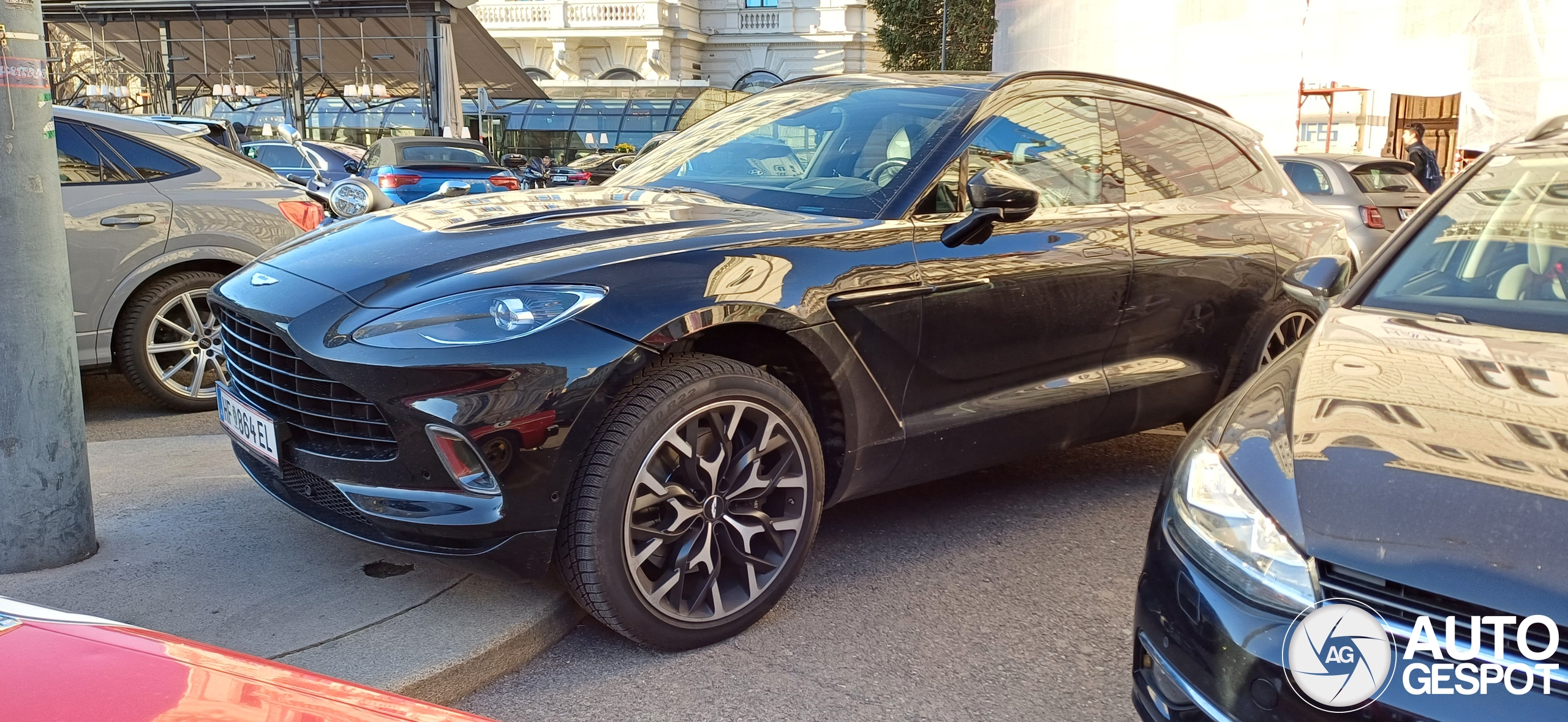 Aston Martin DBX