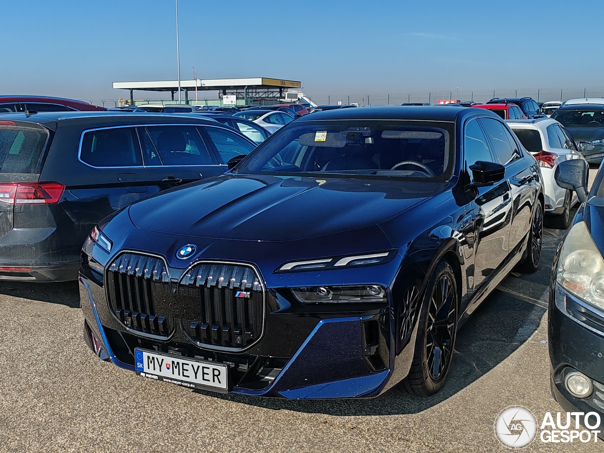 BMW M760e xDrive