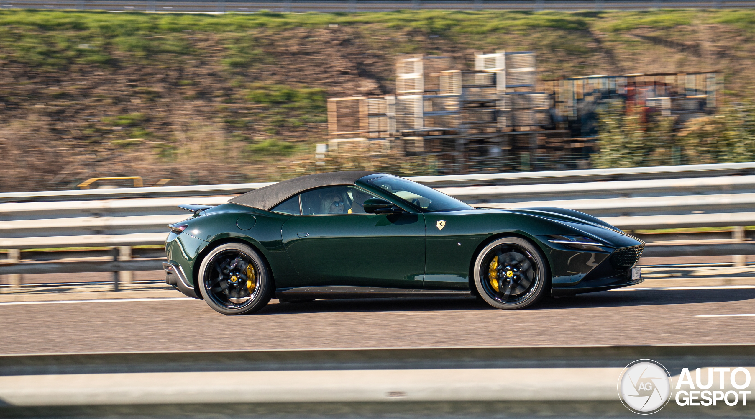 Ferrari Roma Spider