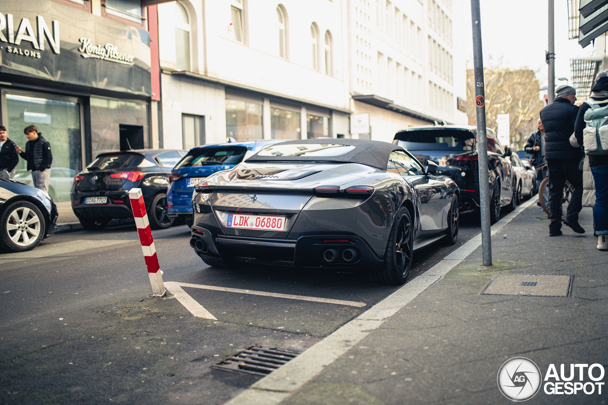 Ferrari Roma Spider