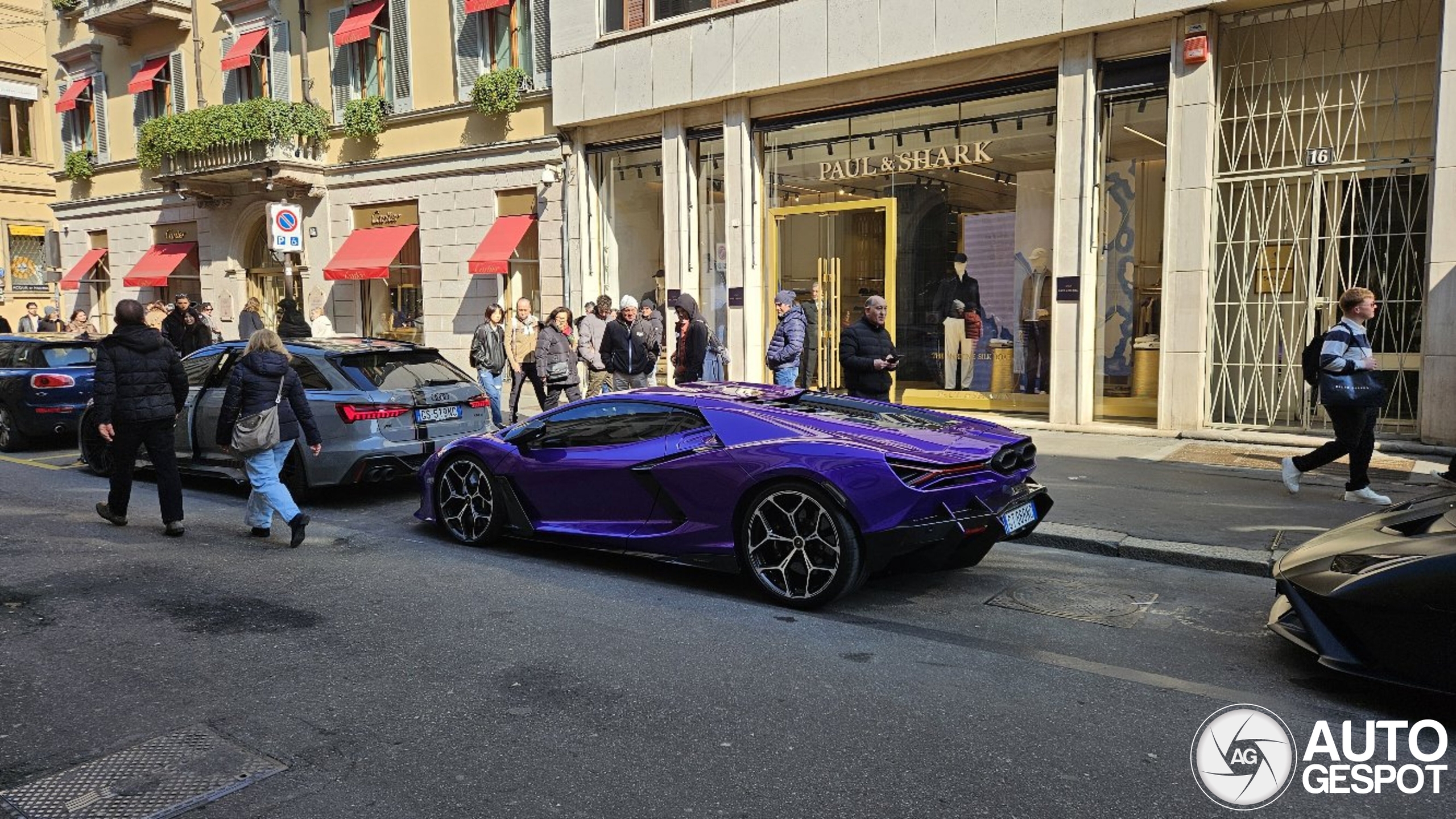 Lamborghini Revuelto