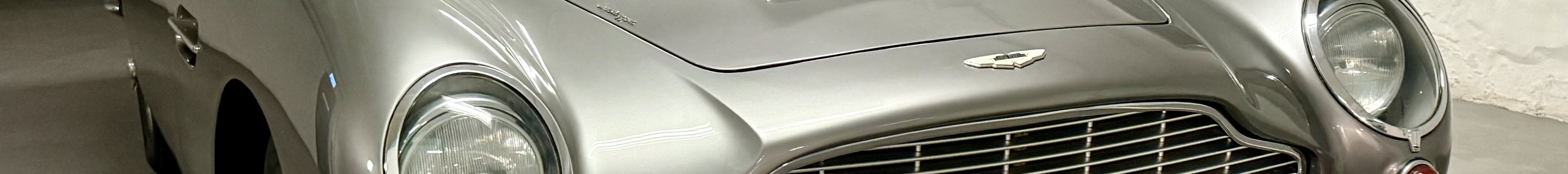 Aston Martin DB6 Superleggera