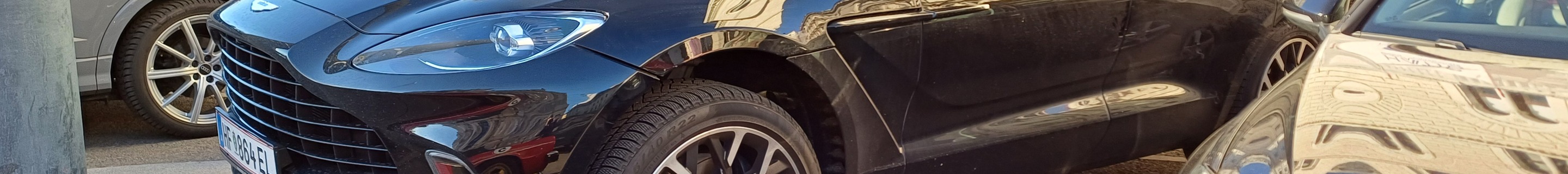 Aston Martin DBX