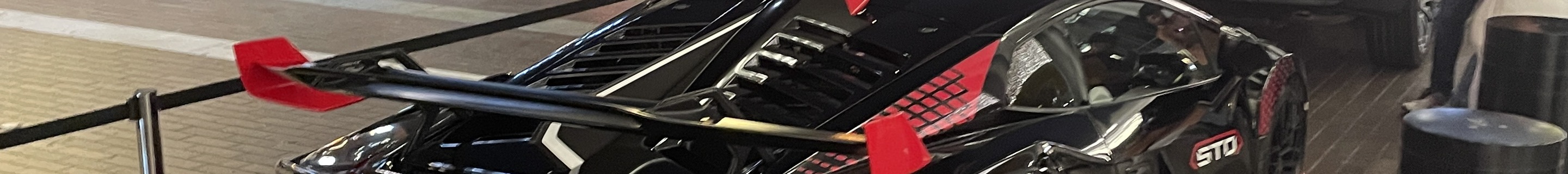 Lamborghini Huracán LP640-2 STO