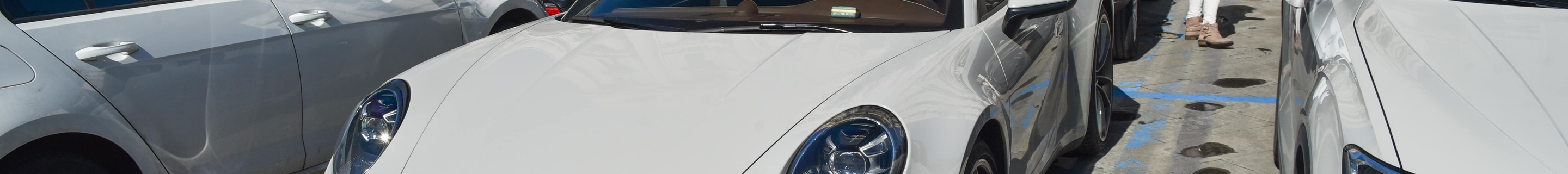 Porsche 992 Carrera 4S Cabriolet