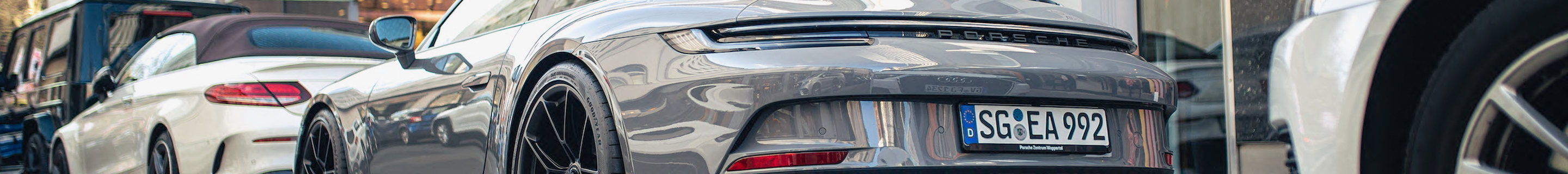 Porsche 992 GT3 Touring