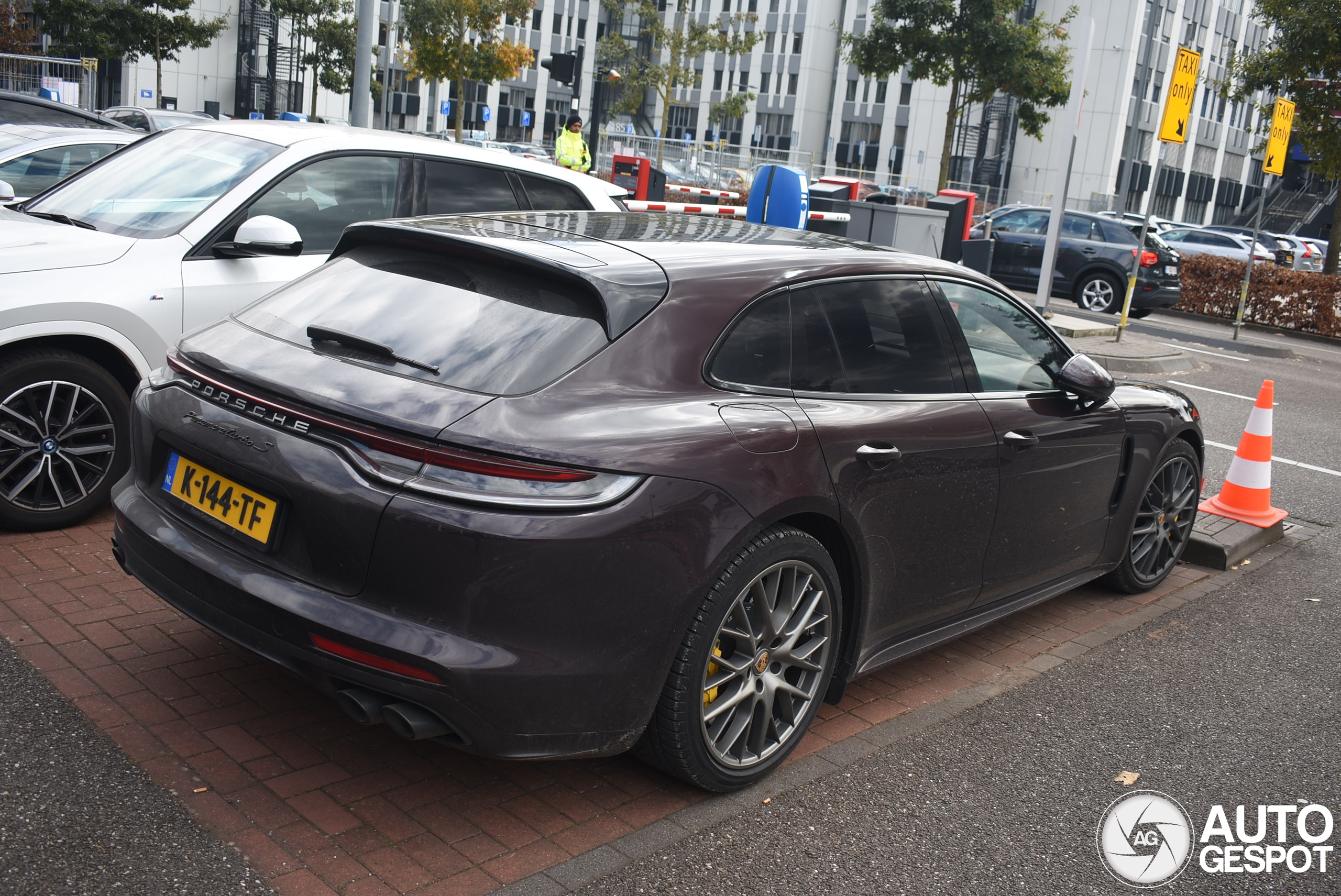 Porsche 971 Panamera Turbo S E-Hybrid Sport Turismo MkII