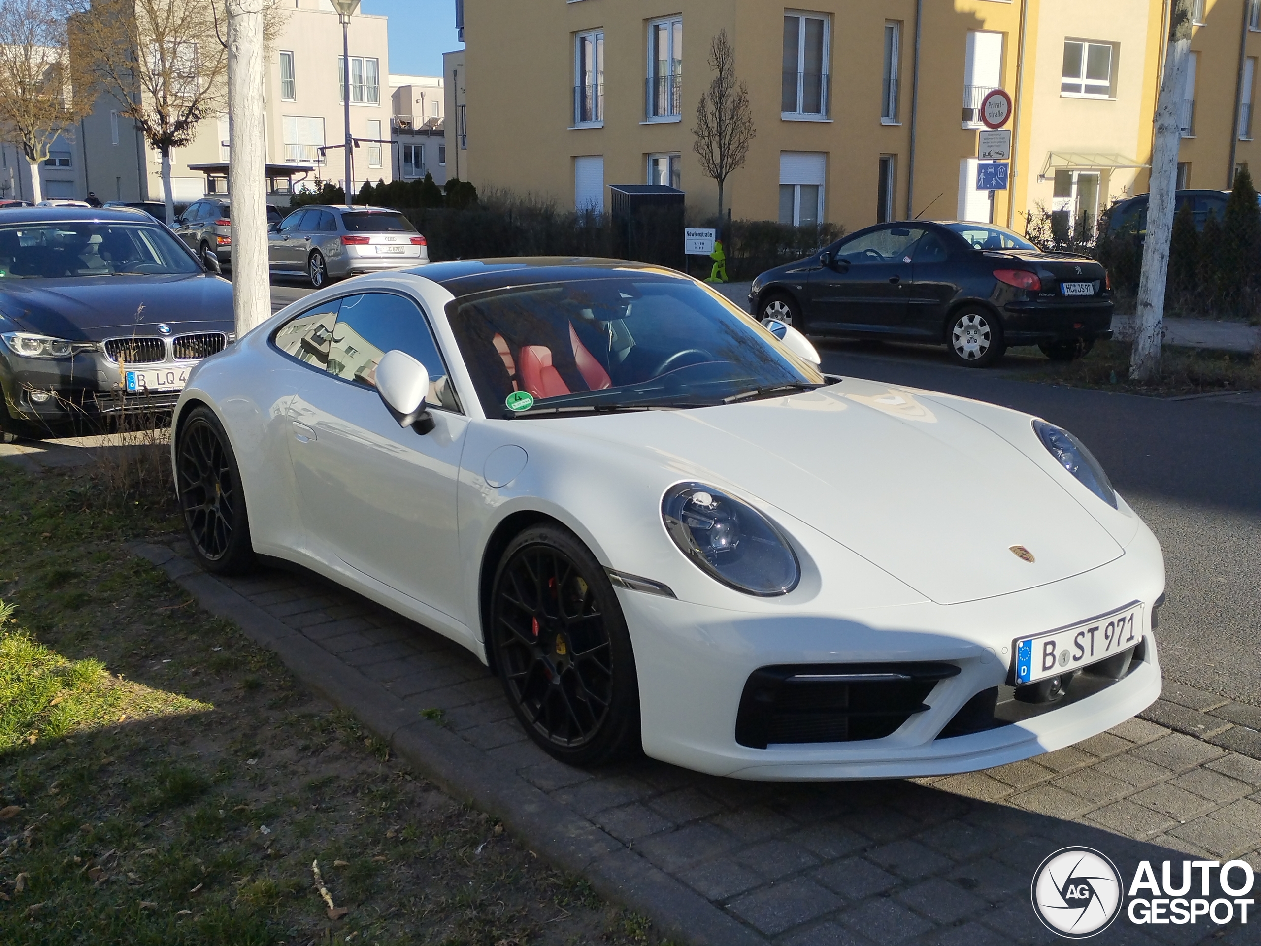 Porsche 992 Carrera 4S