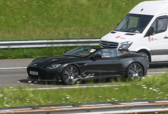 Aston Martin DBS Superleggera Volante