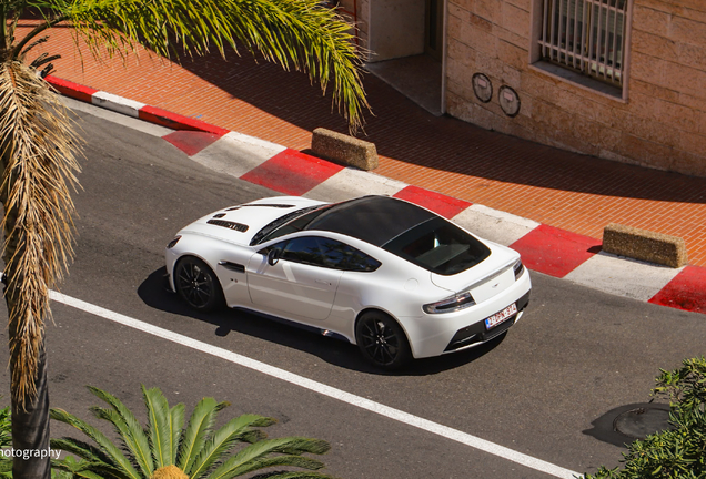 Aston Martin V12 Vantage S AMR