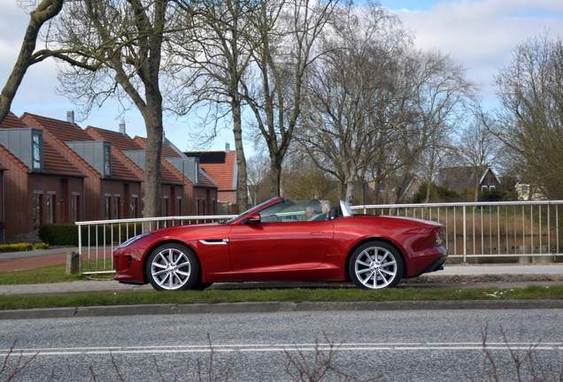 Jaguar F-TYPE S Convertible