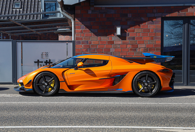 Koenigsegg Jesko Attack