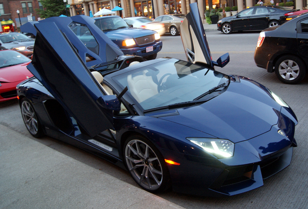 Lamborghini Aventador LP700-4 Roadster