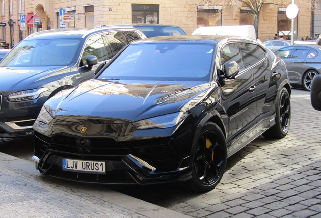 Lamborghini Urus Performante