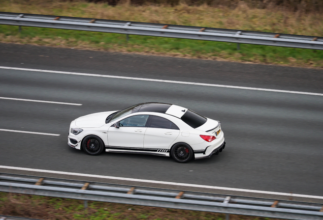 Mercedes-Benz CLA 45 AMG C117