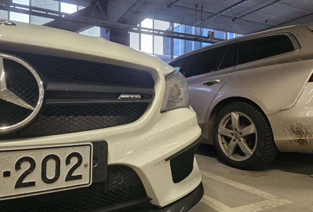 Mercedes-Benz CLA 45 AMG Shooting Brake
