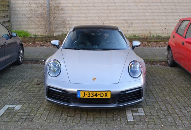 Porsche 992 Carrera 4S