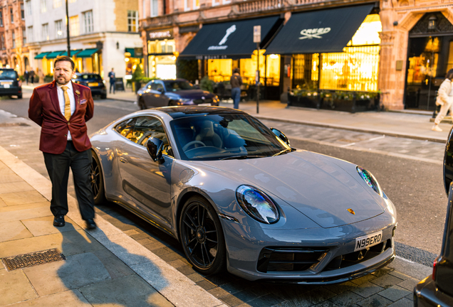Porsche 992 Carrera GTS