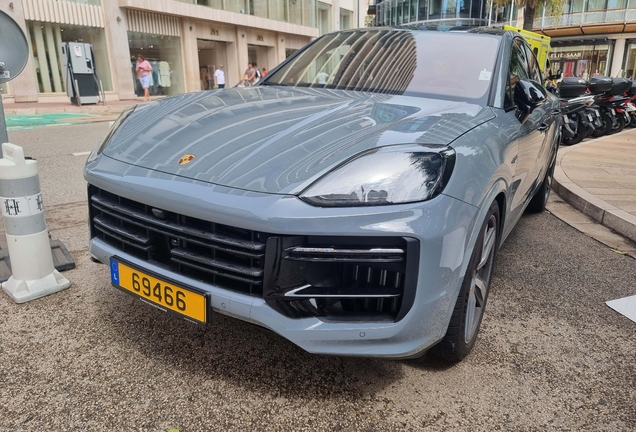 Porsche Cayenne Coupé Turbo E-Hybrid