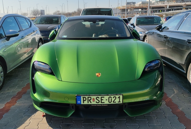 Porsche Taycan Turbo