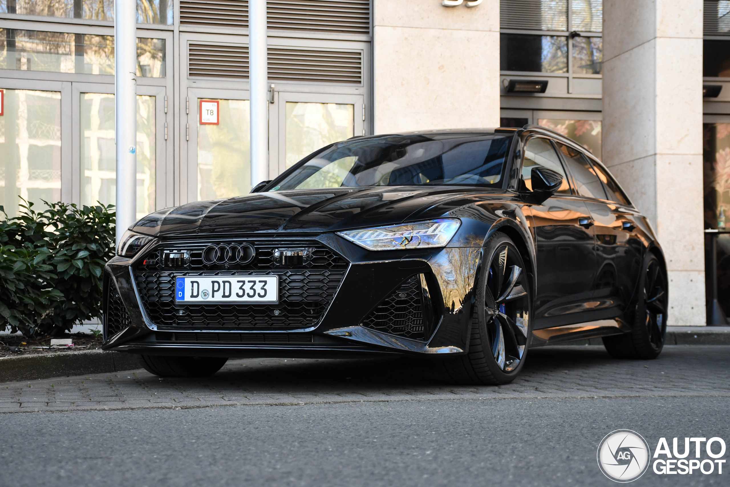 Audi RS6 Avant C8